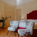 Casa Giulia - Sophisticated Apartment With View