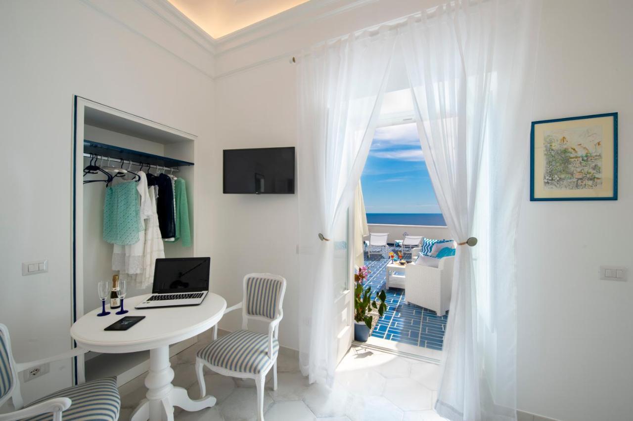 Guest house Terrazza Zaffiro 2*