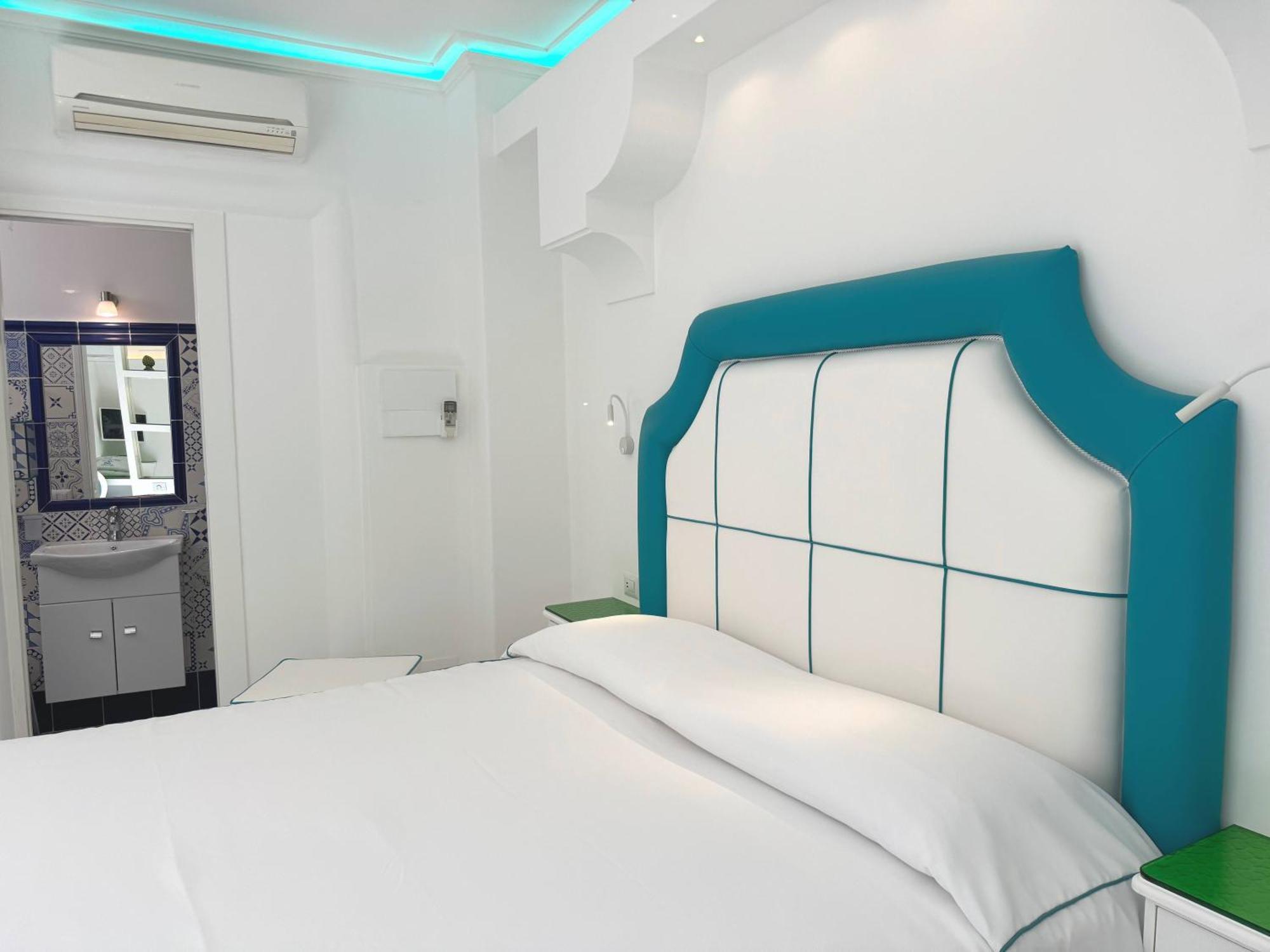 Fiorentino Aparthotel 2*