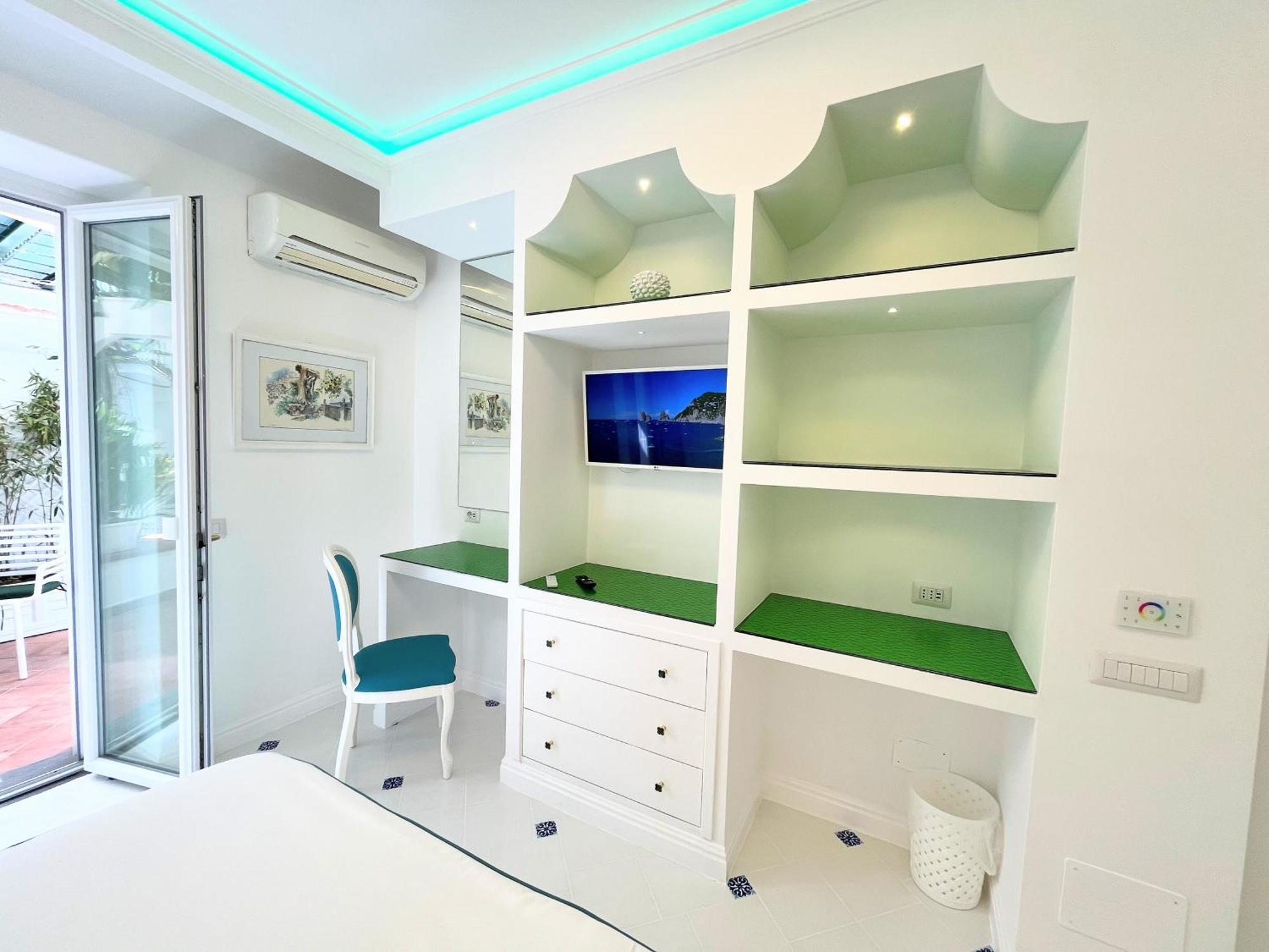Fiorentino Aparthotel 2*