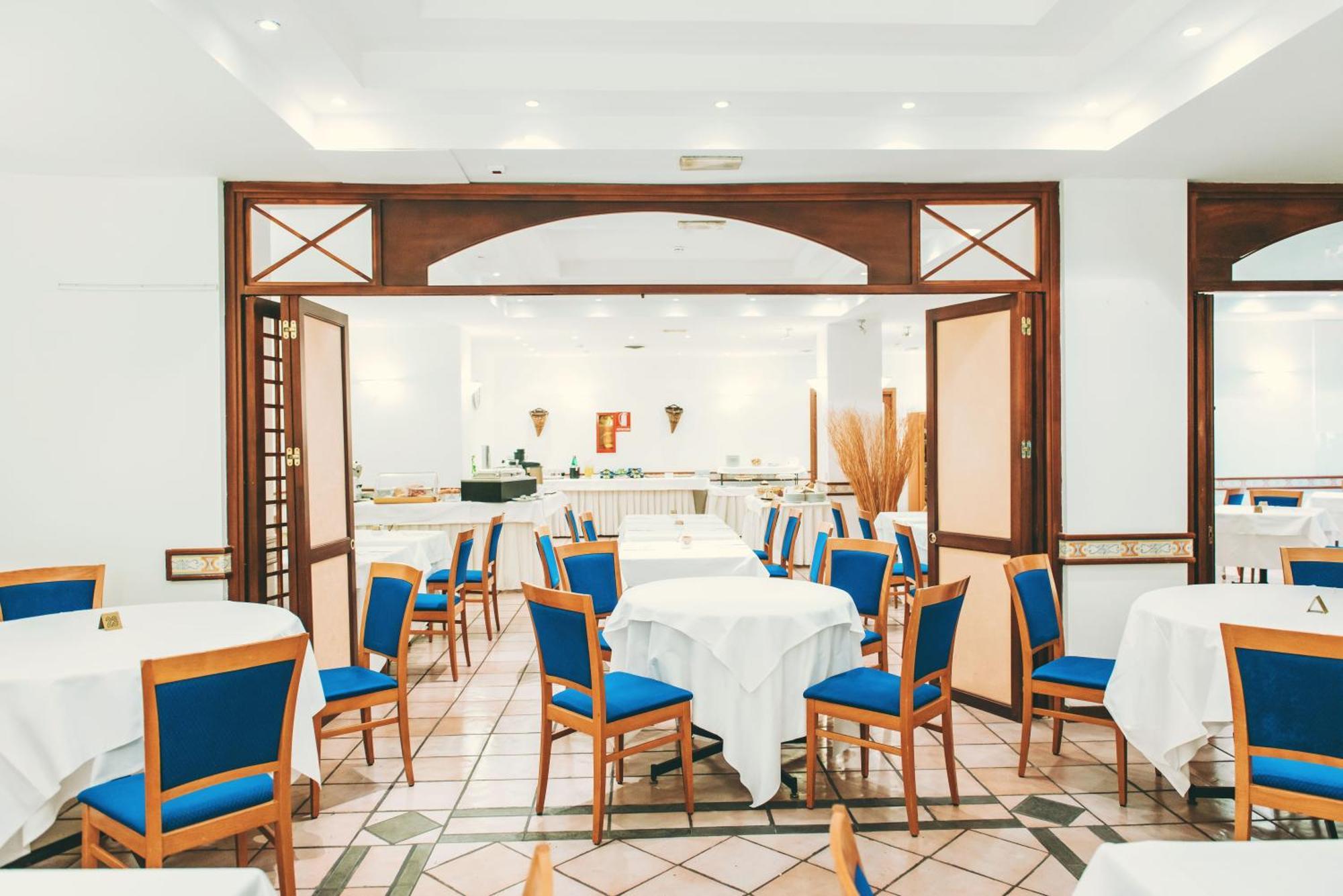 Hotel Royal