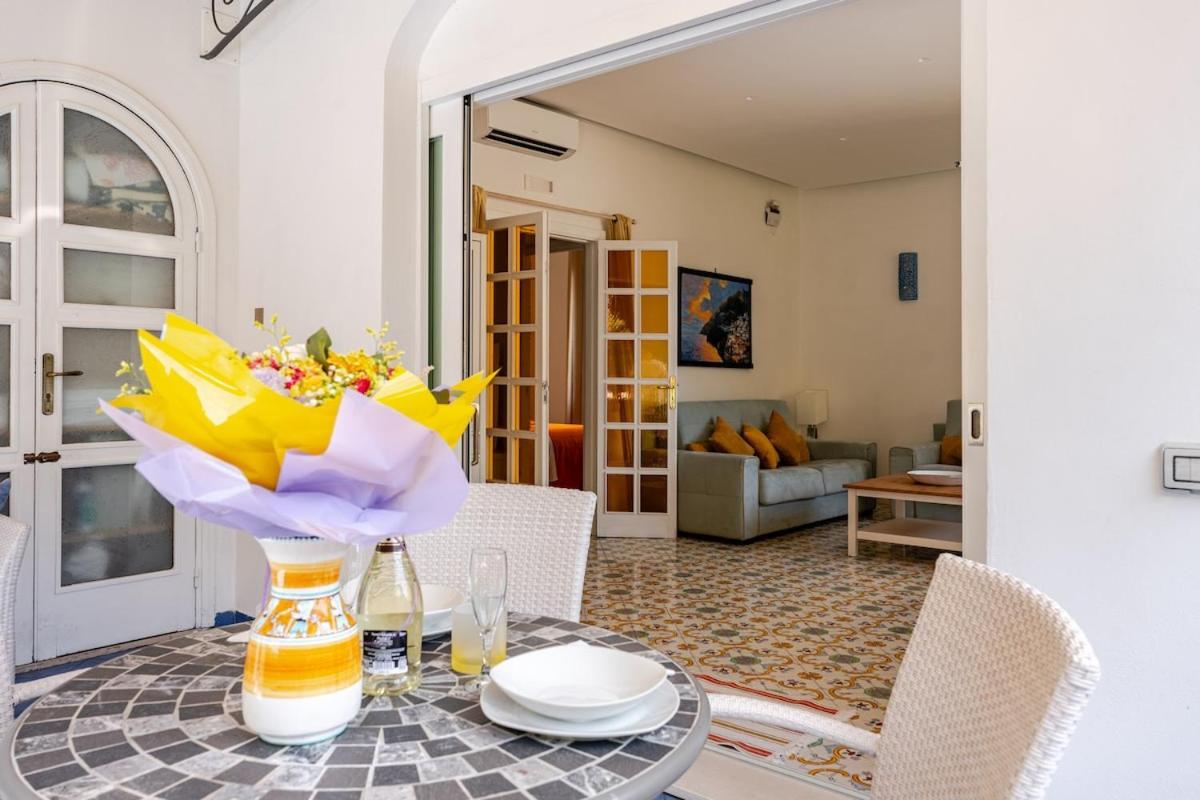 Alimede Apartment *