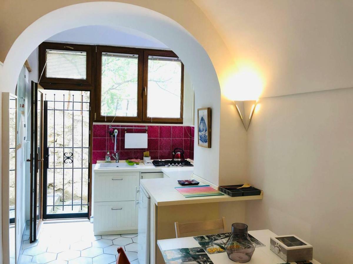 A Casa Dei Sasso, Laetitia *