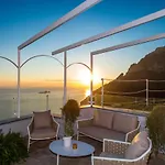 Villa La Tagliata Spectacular Jacuzzi Tub Amazing View And Private Parking Garage