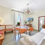 Villa Costanzo Beach Front