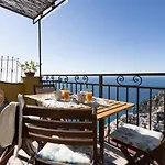 Casa La Perla