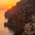 Aria Di Mare,Near Elevator, Few Steps, Parking, Garden