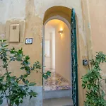 Daplace - Scalinata Apartment