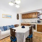 Anna Apartment