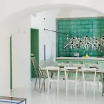 Villa Romito - Sea View, Central Location