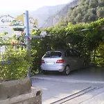 Holiday House Gilda