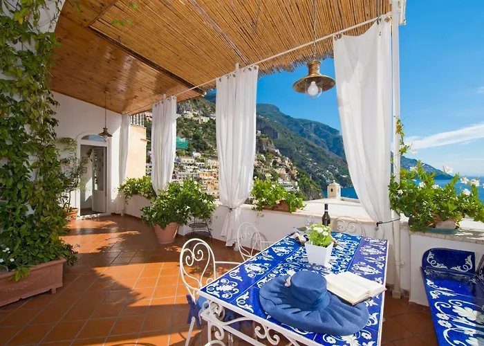 Casa Noemi 4&2, Emma Villas