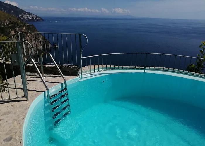 Amore Rentals - Villa Vanessa