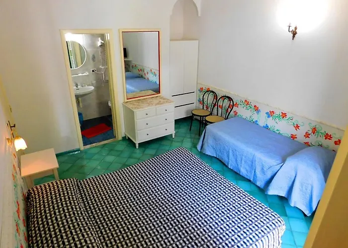 Hotel Rooms 14/7 In Positano