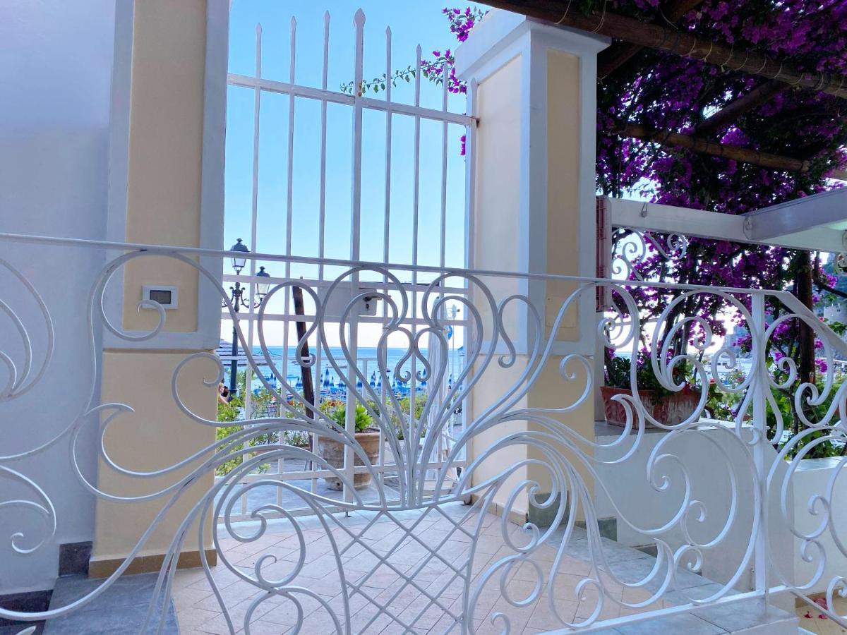 La Caravella Di - Relais&beach 3*