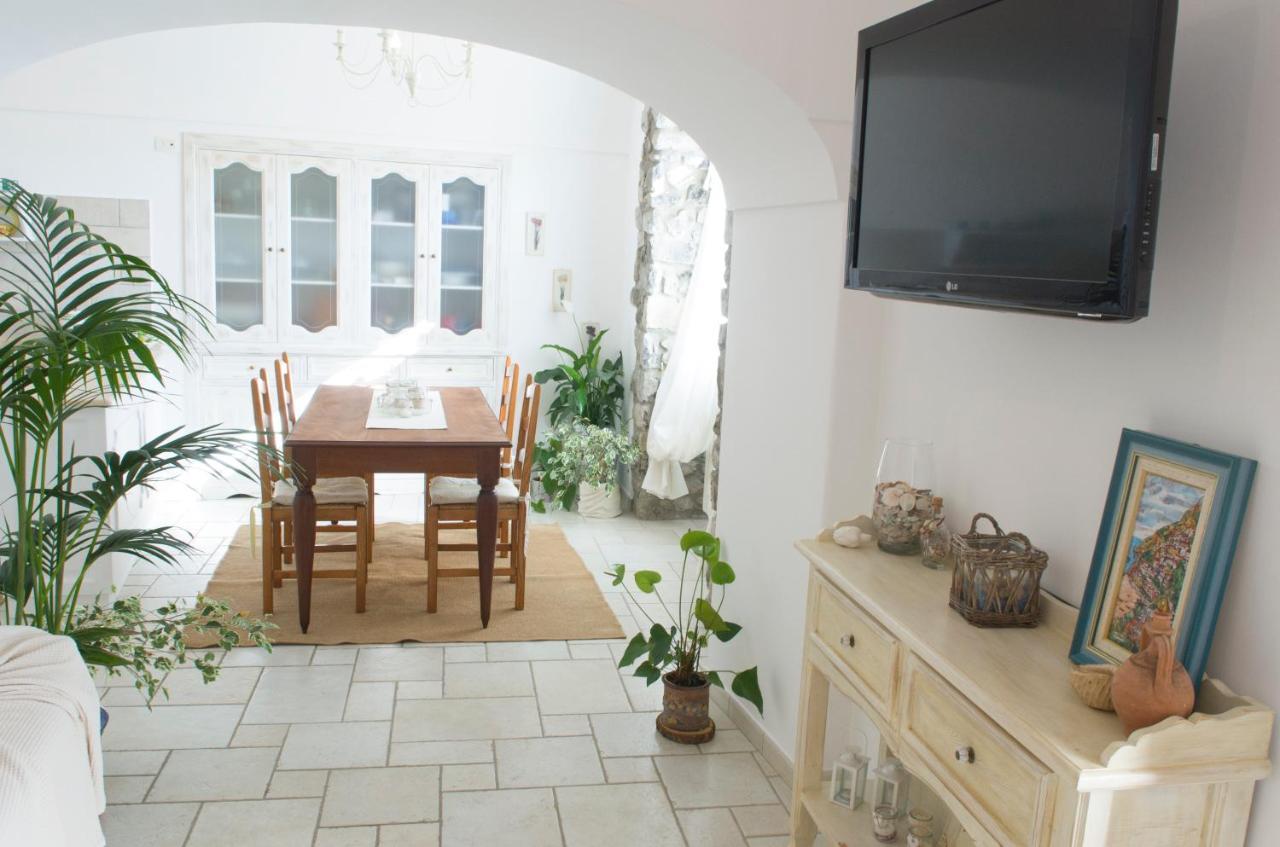 Casa Romelide Amazing View, Free Parking Along The Public Road Holiday home Positano