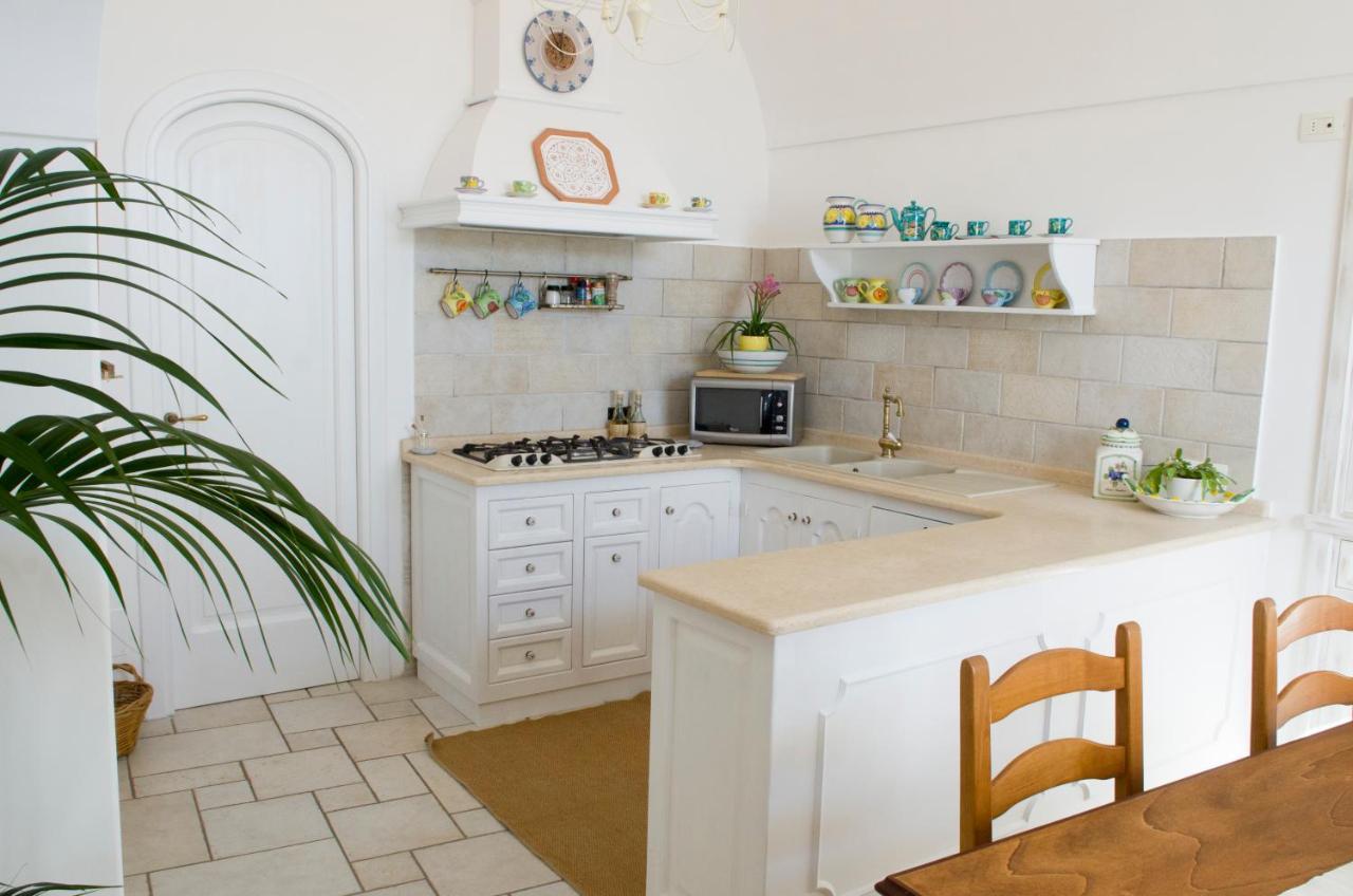 Casa Romelide Amazing View, Free Parking Along The Public Road Holiday home *