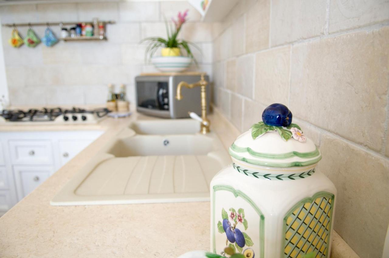 Casa Romelide Amazing View, Free Parking Along The Public Road * Positano