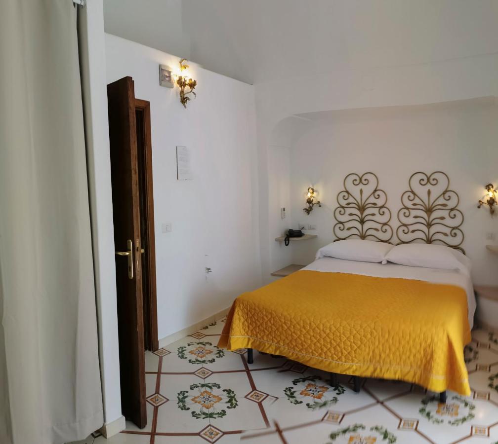 Hotel Dimora Fornillo 3*