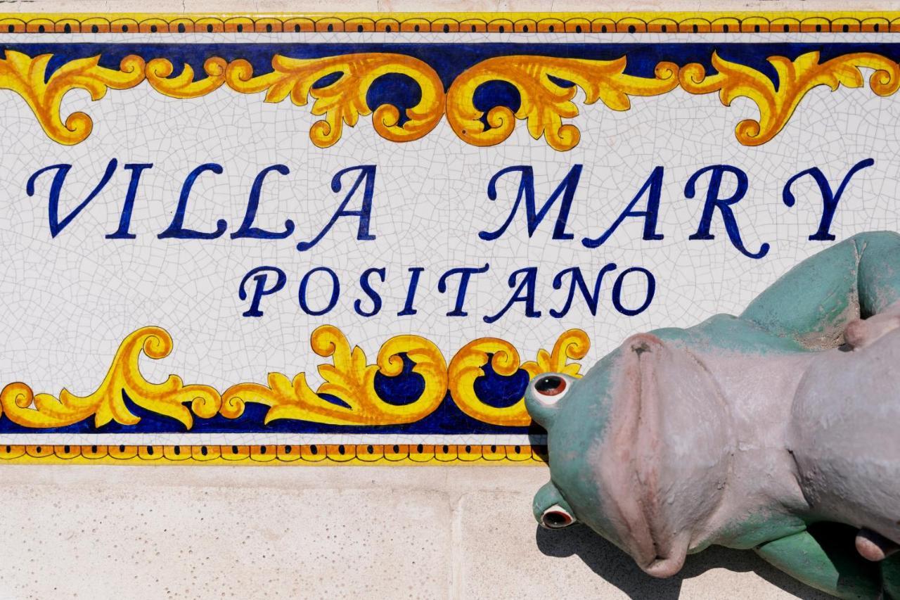 Mary 3* Positano