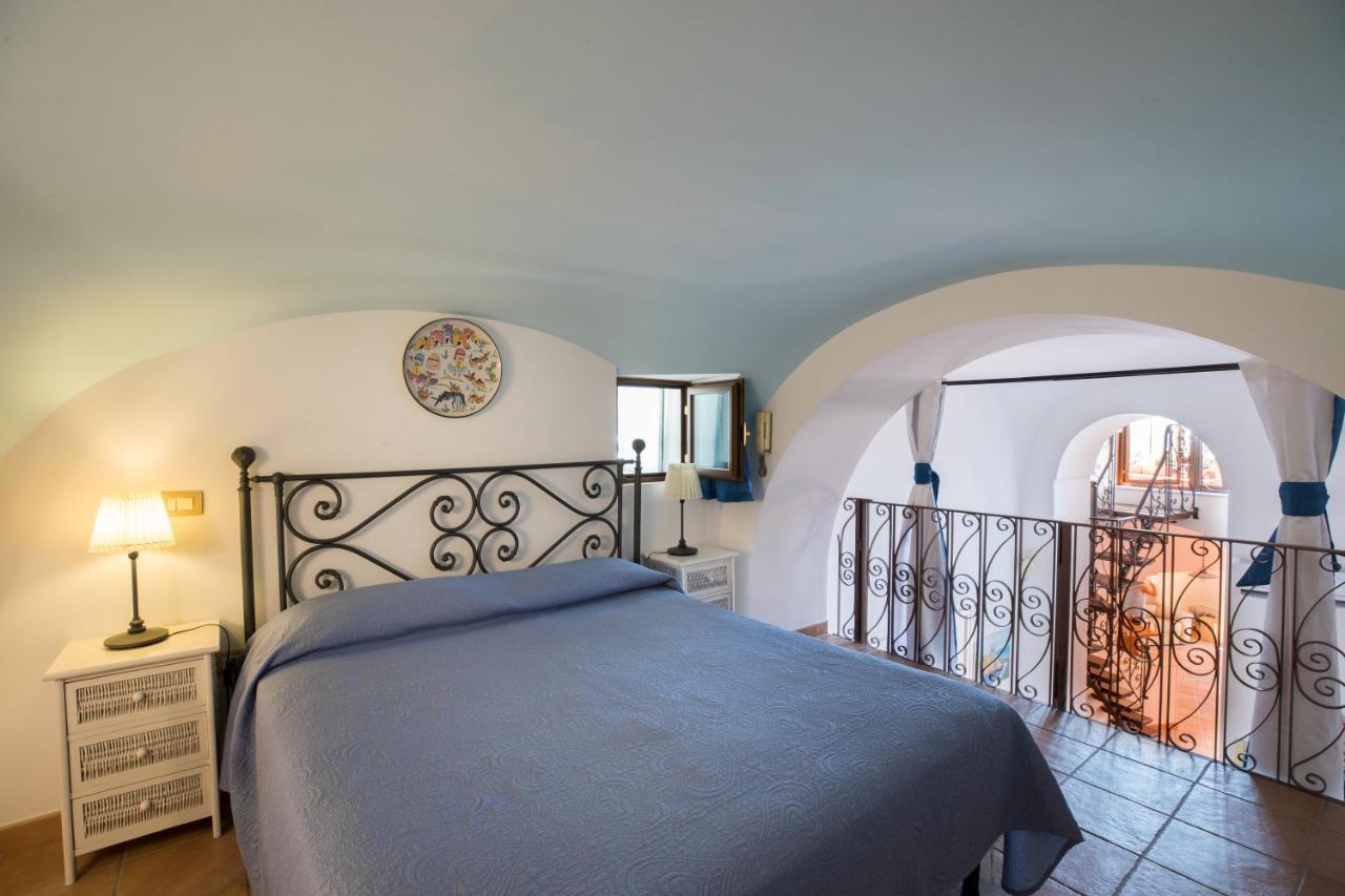 Casa Alessandra - De Vivo Realty