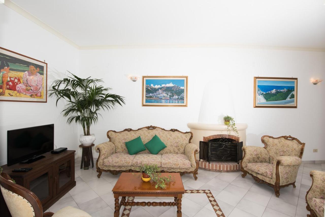 Savina - Elegant Family Overlooks Amalfi Coast - Villa Positano