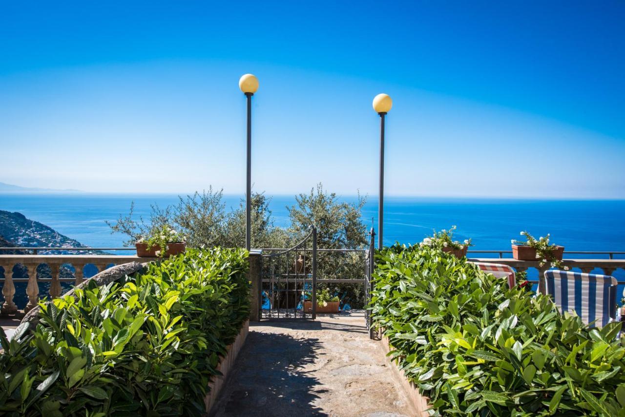 Savina - Elegant Family Overlooks Amalfi Coast - *