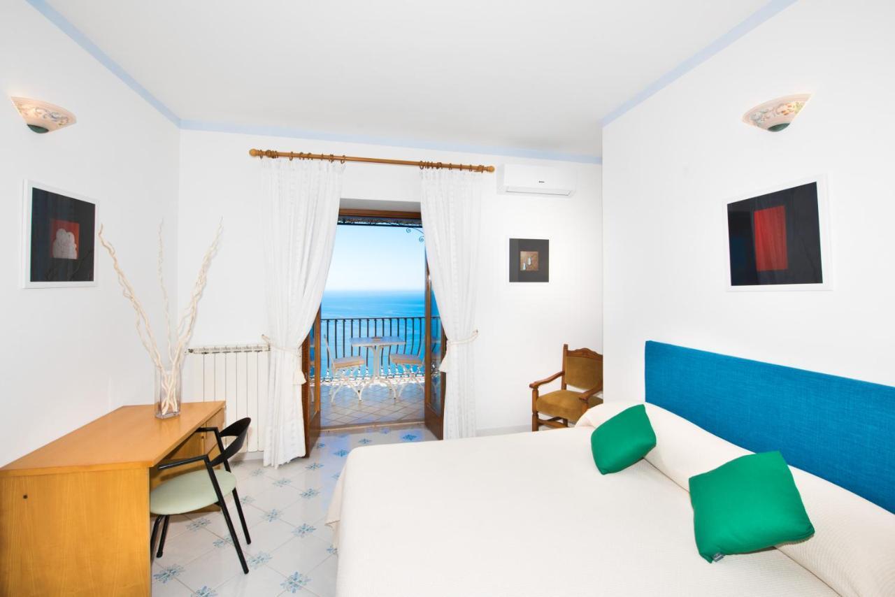Savina - Elegant Family Overlooks Amalfi Coast - *