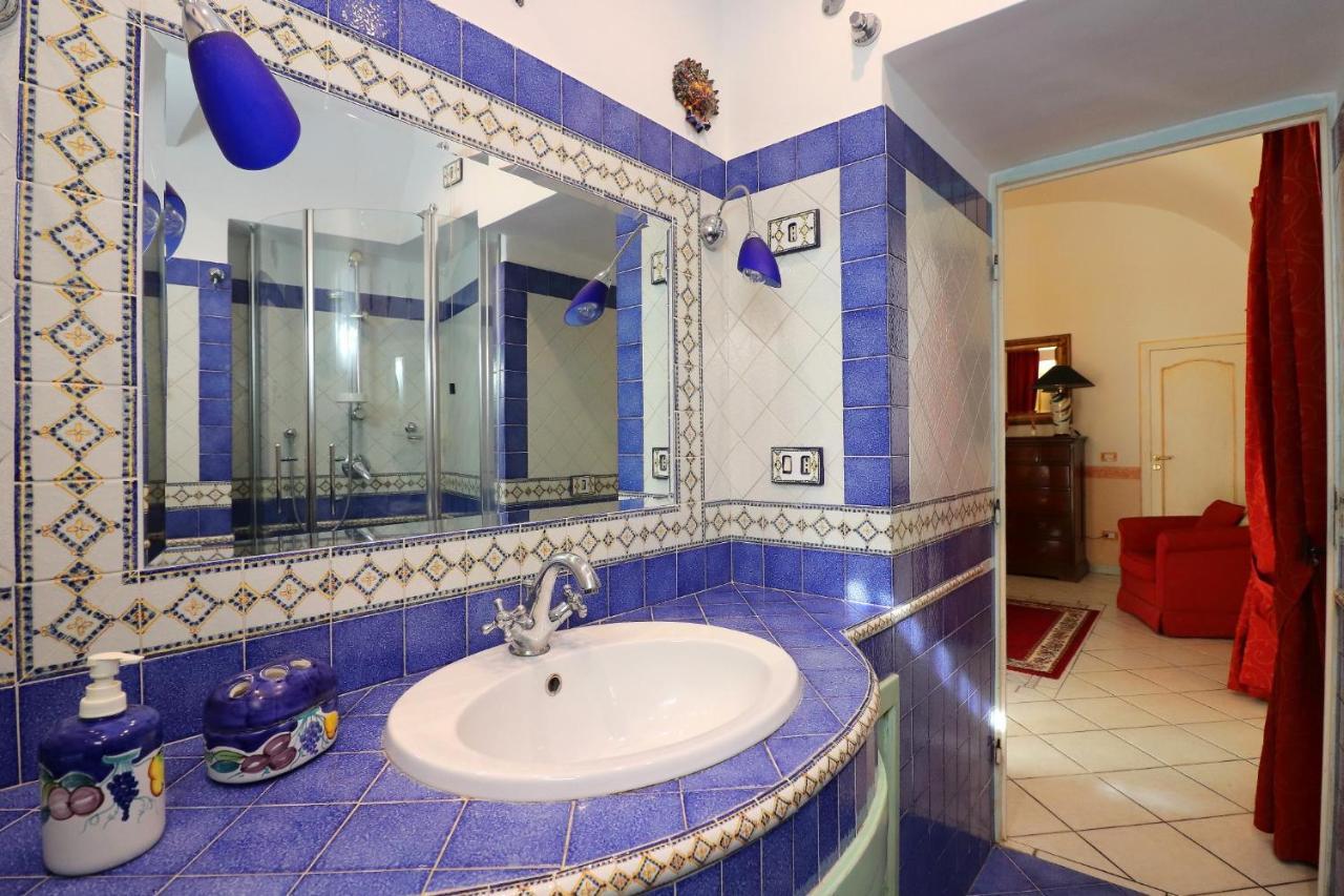 Ilary House - De Vivo Realty Holiday home *