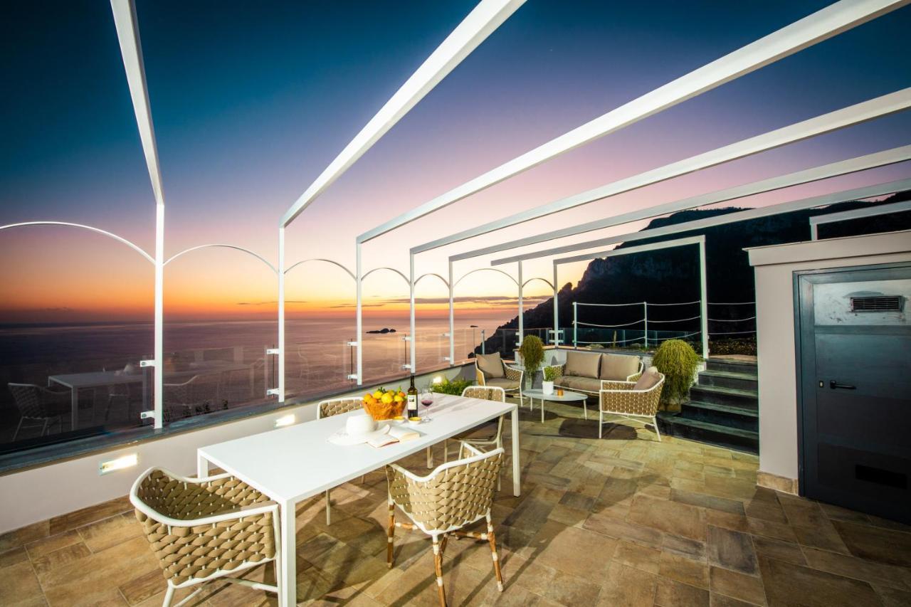 Holiday home La Tagliata Spectacular Jacuzzi Tub Amazing View And Private Parking Garage