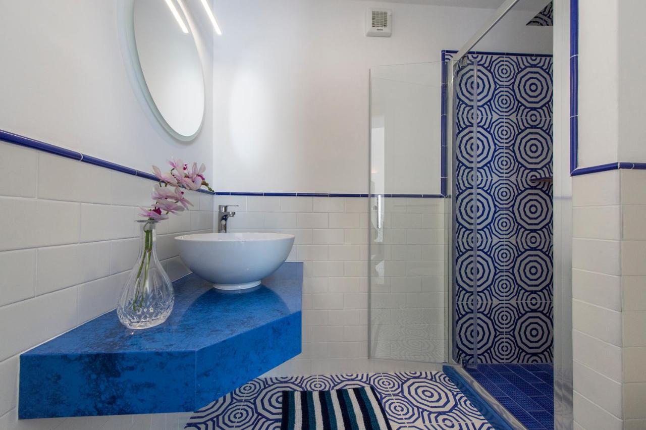 Le Ali Sul Mare,near Elevator, Few Steps,parking Holiday home *