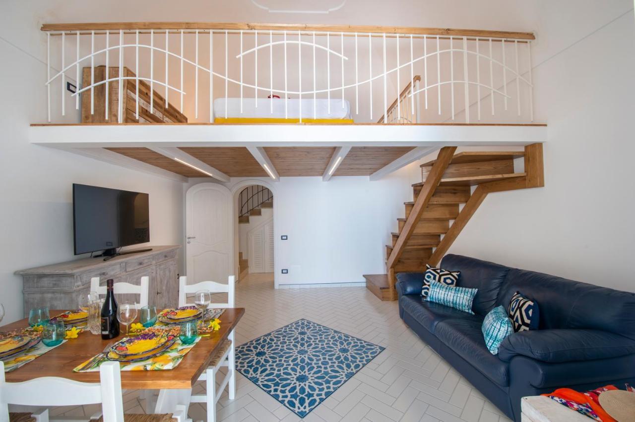 Le Ali Sul Mare,near Elevator, Few Steps,parking Holiday home
