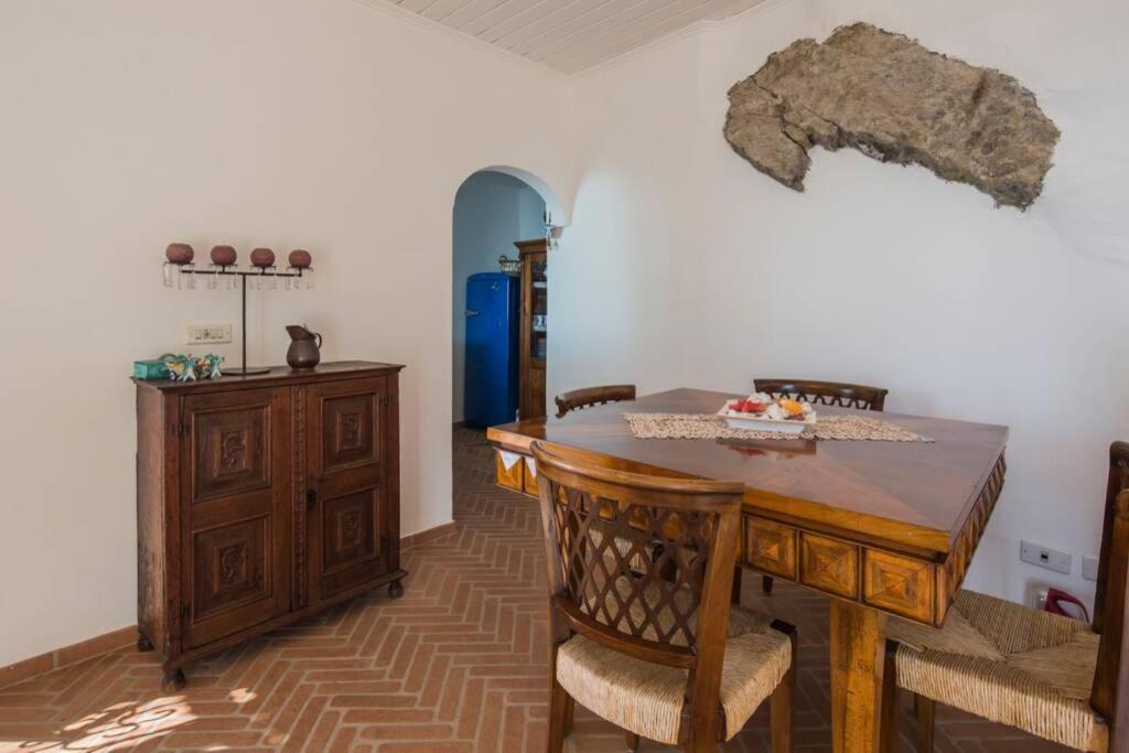 I Delfini House