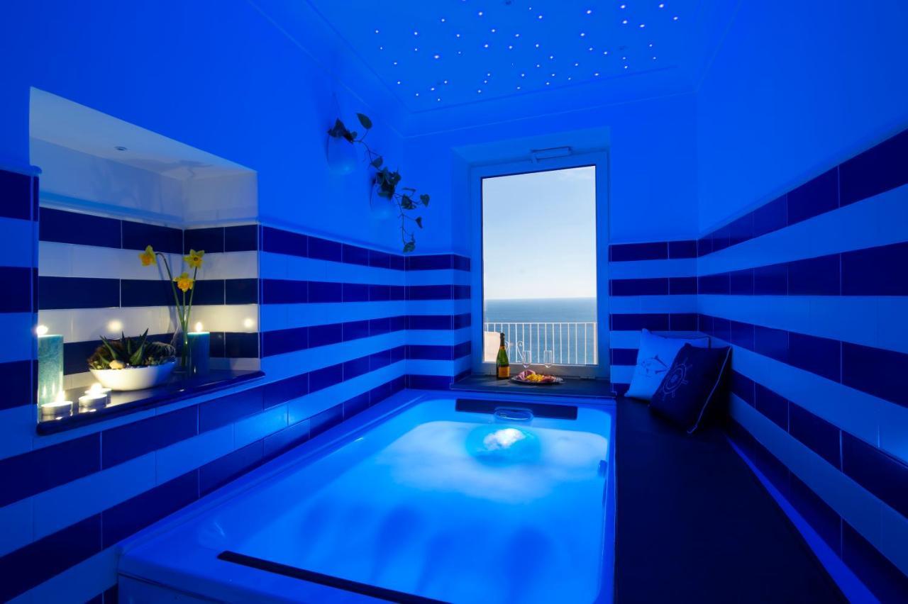 Le Ali Sul Mare,near Elevator, Few Steps,parking Holiday home