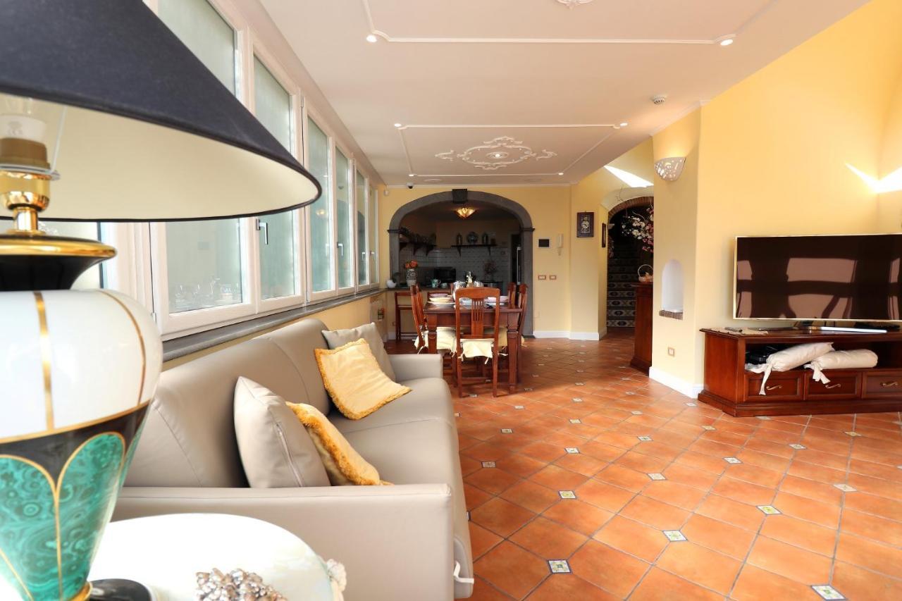 Holiday home Ilary House - De Vivo Realty