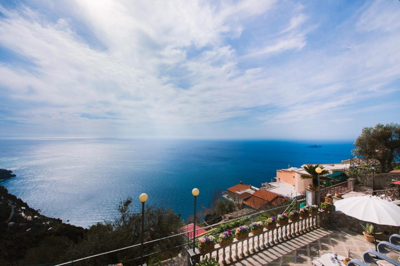 Villa Savina - Elegant Family Overlooks Amalfi Coast -