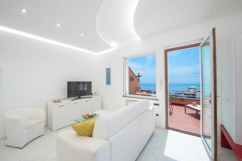 Villa Brayan - Magical Sea View *