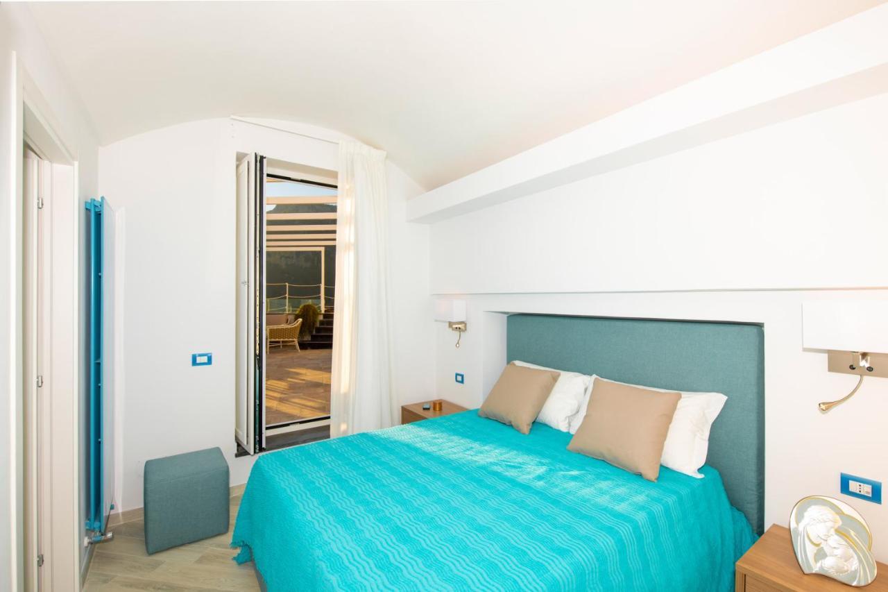 La Tagliata Spectacular Jacuzzi Tub Amazing View And Private Parking Garage *