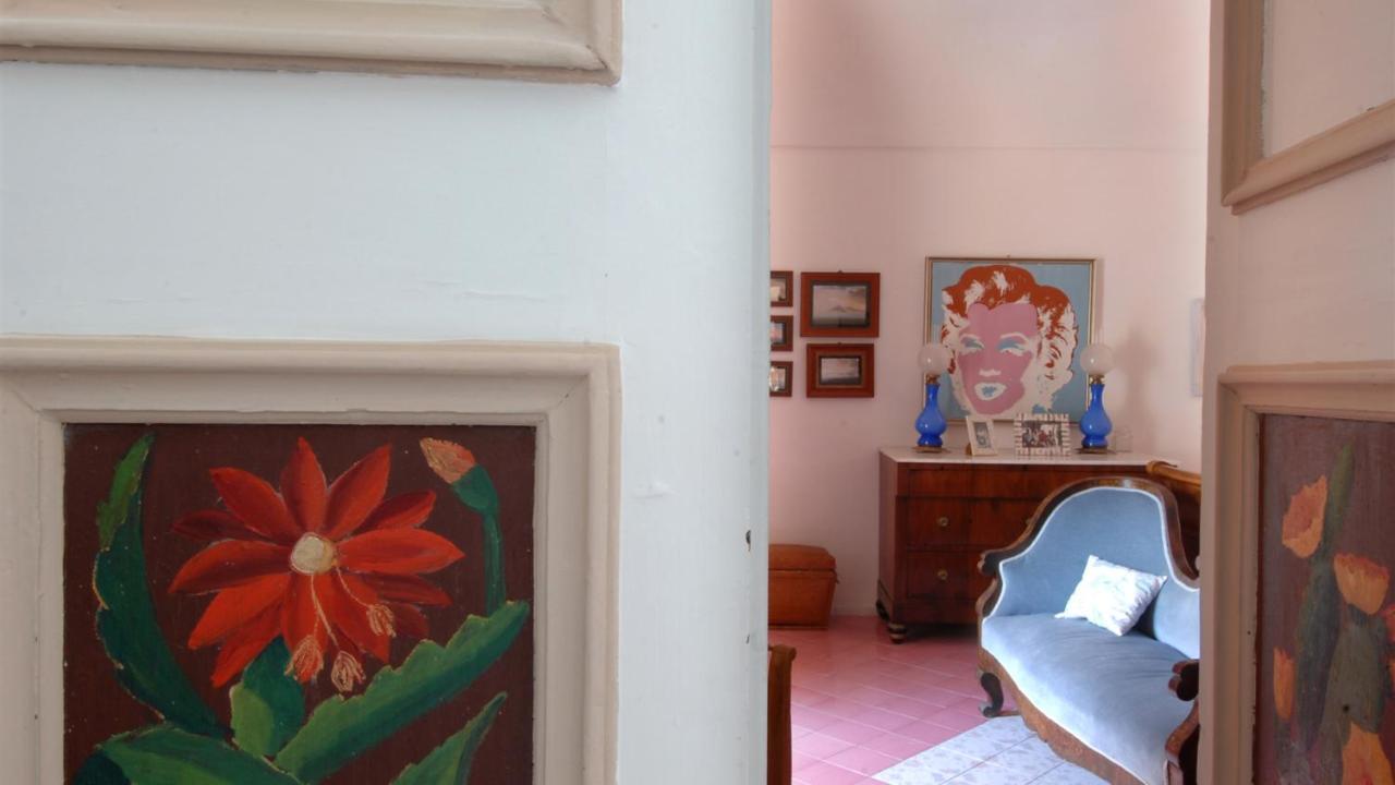 Casa Maria 6&2, Emma Villa
