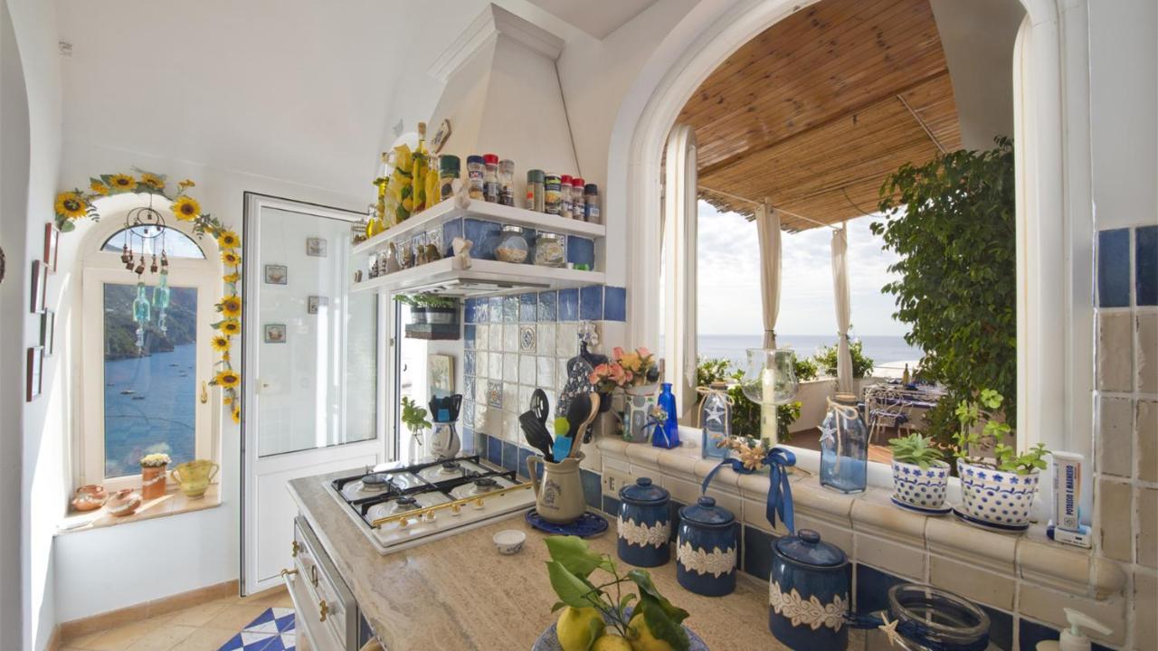 Casa Noemi 4&2, Emma Villa *
