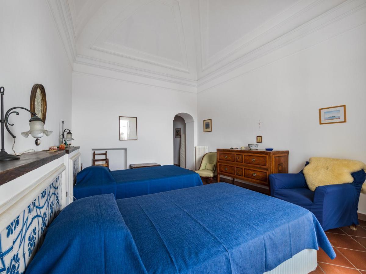 Casa Lauro - De Vivo Realty