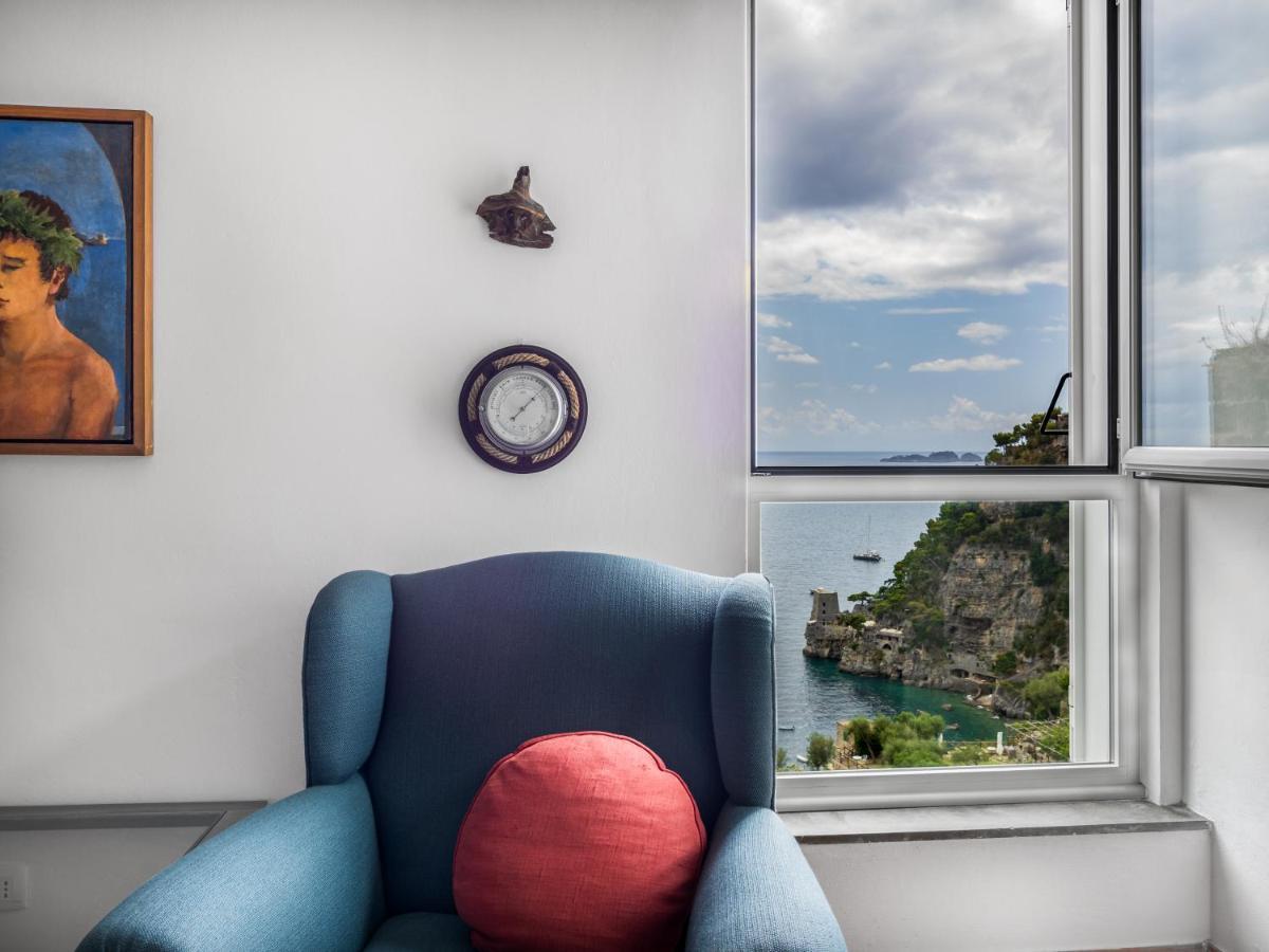 Casa Lauro - De Vivo Realty