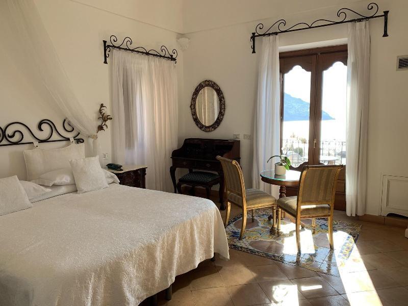 Principe Giovanni Hotel 4*