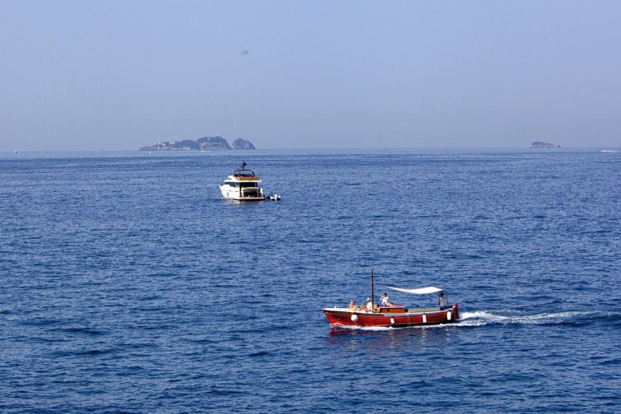 - Lo Scoglio Villa Positano