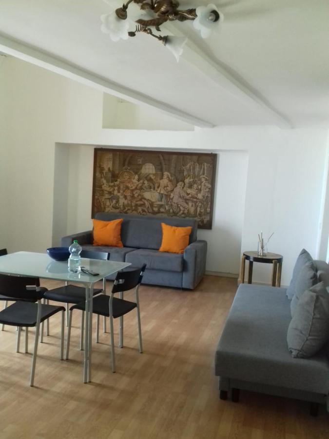 Apartment House Efria *