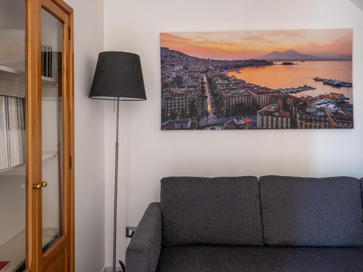 La Perla Di Chicca Apartment *