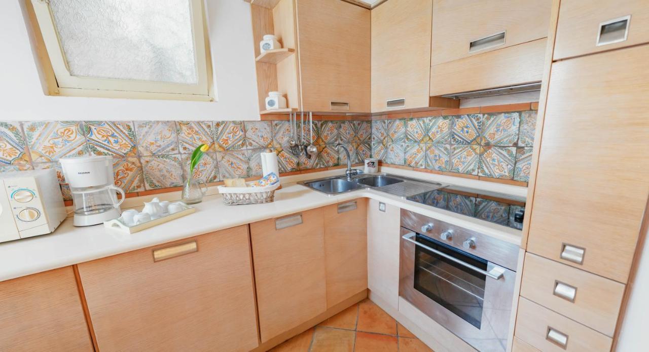 Casa Teodora - *