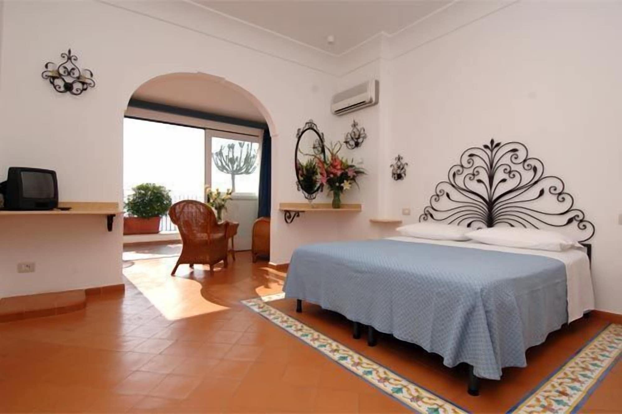Pupetto Hotel 3*