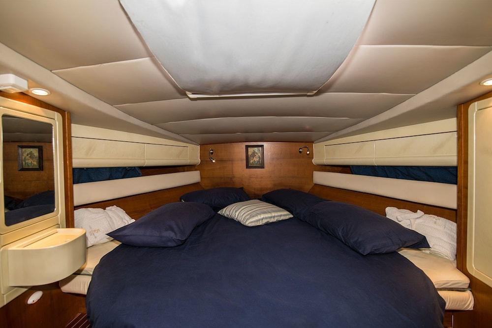 Covo Dei Saraceni Hotel 5*