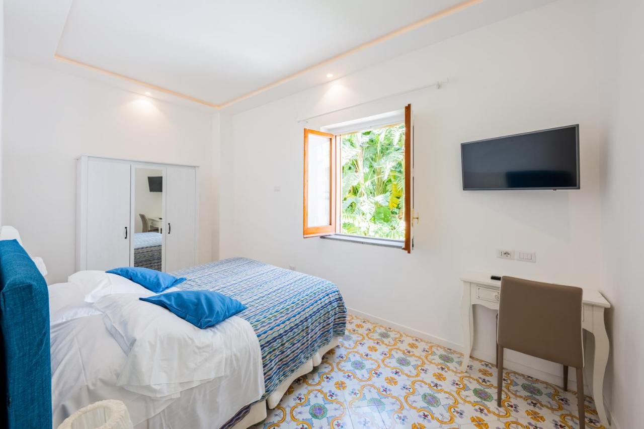 Alimede Positano